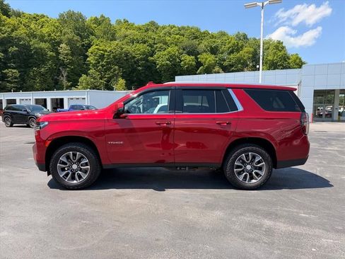 Used 2023 Chevrolet Tahoe LT w/ LT Signature Package AWD/4WD image 9