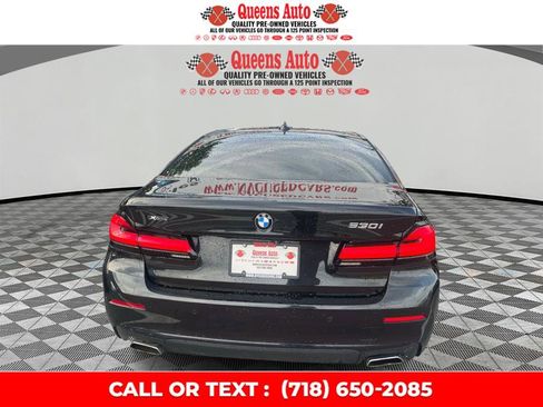 Used 2021 BMW 530i xDrive w/ Premium Package AWD/4WD image 5