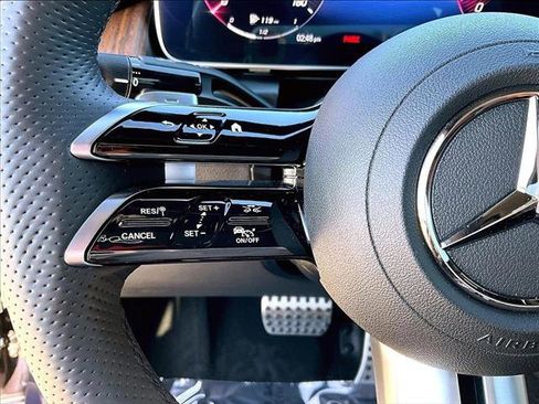 Used 2024 Mercedes-Benz GLC 300 4MATIC image 20