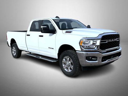 Used 2024 RAM 2500 Big Horn image 3