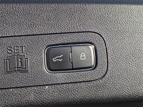 Used 2021 Lincoln Aviator Reserve w/ Equipment Group 201A image 15