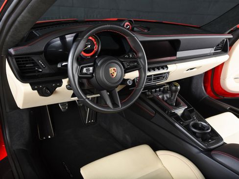Used 2022 Porsche 911 GT3 RWD image 4