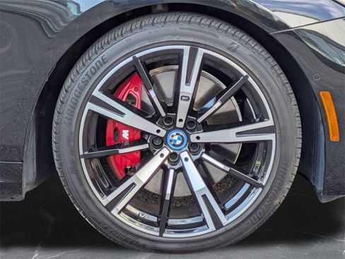 Used 2024 BMW i5 M60 w/ Premium Package image 40