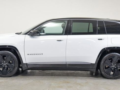 Used 2024 Jeep Wagoneer Launch Edition image 5