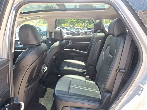 Certified 2023 Kia Sorento SX FWD image 12