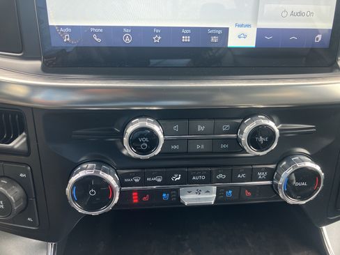Used 2023 Ford F150 Lariat AWD/4WD image 35