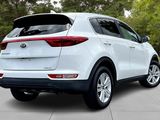 Used 2019 Kia Sportage LX image 2