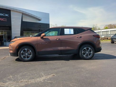 Certified 2023 Chevrolet Blazer LT w/ Driver Confidence Package AWD/4WD image 8
