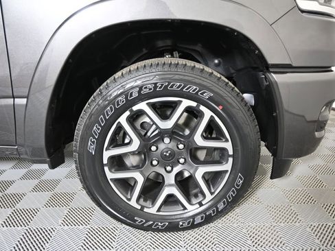 Used 2025 RAM 1500 Laramie AWD/4WD image 12