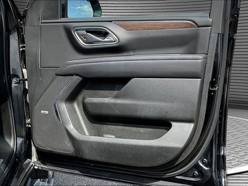 Used 2024 Chevrolet Tahoe High Country image 28