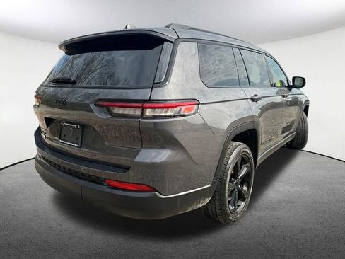 Used 2023 Jeep Grand Cherokee L Laredo image 14