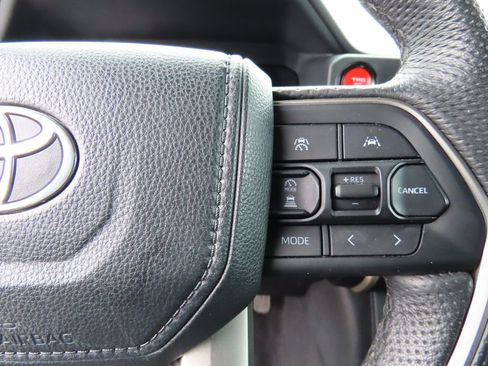 Used 2024 Toyota Tacoma TRD Off-Road image 35