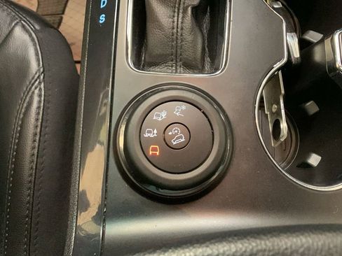 Certified 2017 Ford Explorer XLT w/ Equipment Group 202A image 45