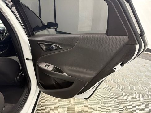 Used 2023 Chevrolet Malibu LT image 17
