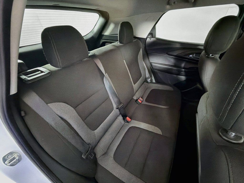 Used 2021 Chevrolet TrailBlazer LT FWD image 25