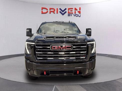 New 2026 GMC Sierra 2500 AT4 w/ AT4 Premium Plus Package AWD/4WD image 9