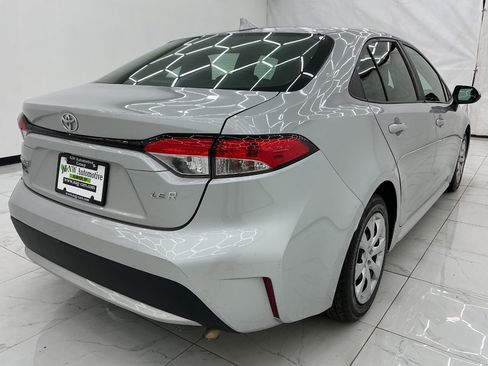Used 2021 Toyota Corolla LE FWD image 8