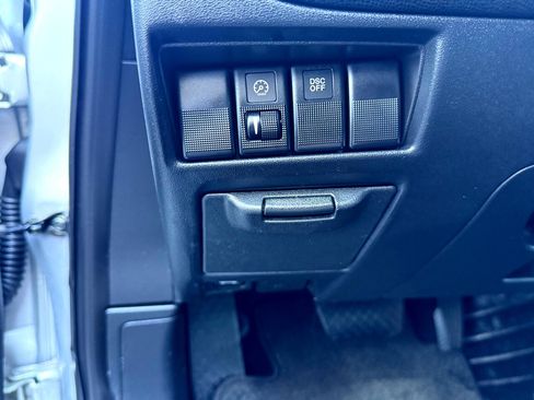 Used 2005 MAZDA RX-8 w/ AT Grand Touring Pkg image 23