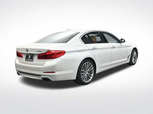 Used 2018 BMW 540i image 4