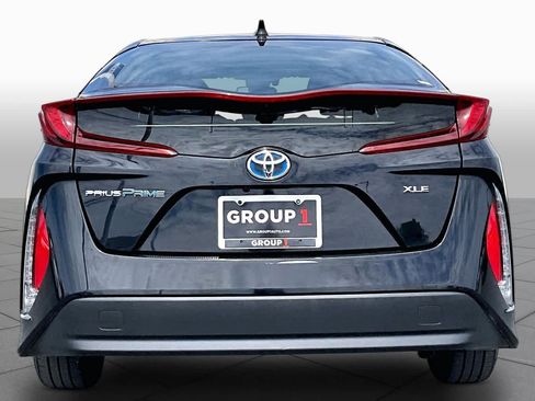 Used 2022 Toyota Prius Prime XLE FWD image 4