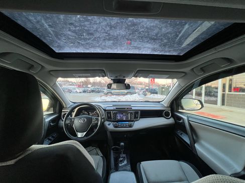 Used 2017 Toyota RAV4 XLE image 10