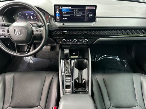 Used 2025 Honda Accord EX-L image 16
