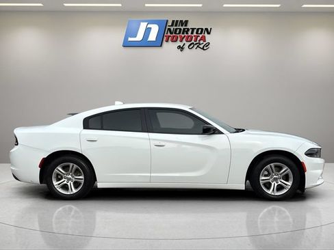 Used 2023 Dodge Charger SXT RWD image 4