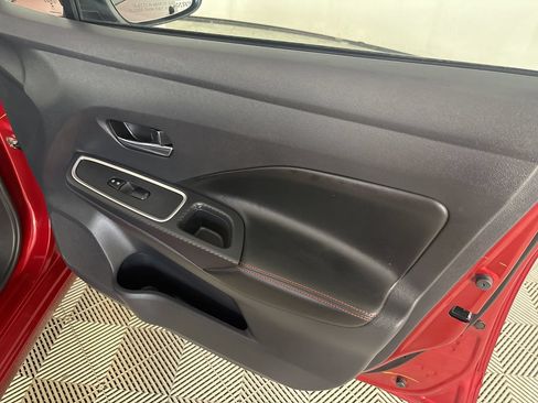 Used 2025 Nissan Versa SR w/ Trunk Package FWD image 28
