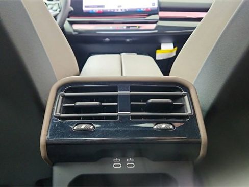 Used 2025 BMW 540i xDrive 540i xDrive image 37