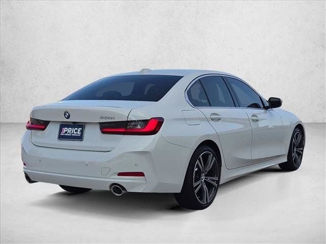 Used 2024 BMW 330i Sedan w/ Convenience Package RWD image 5