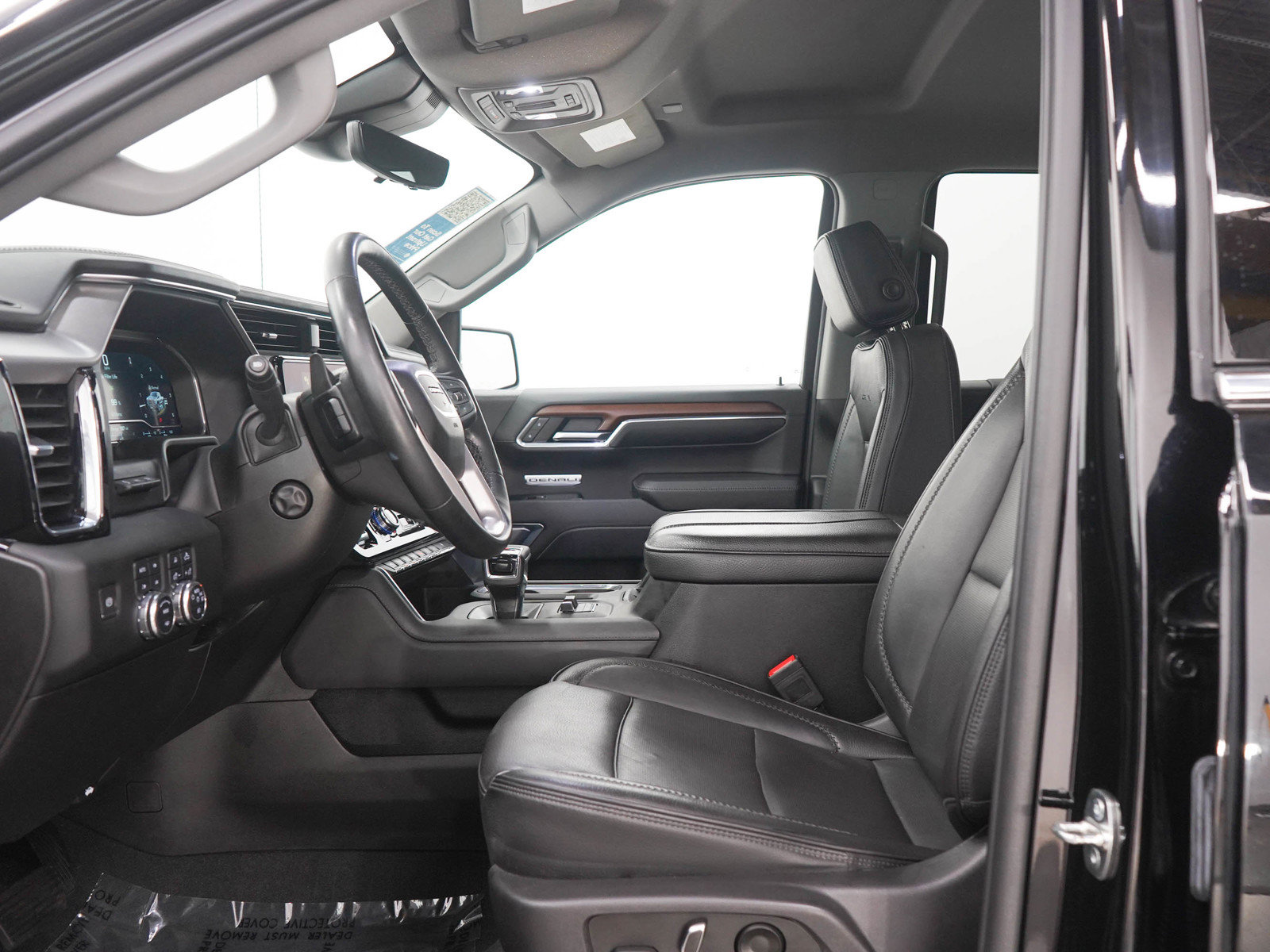 Used 2023 GMC Sierra 1500 Denali w/ Technology Package AWD/4WD image 24