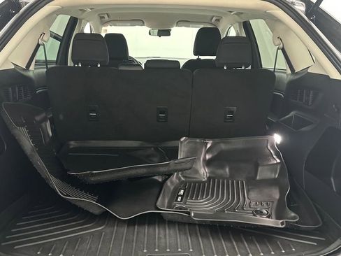 Used 2020 Ford Edge SE AWD/4WD image 12