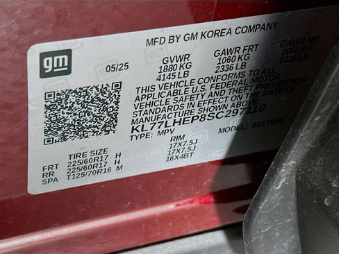 Used 2025 Chevrolet Trax LT image 12