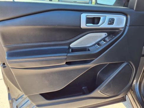 Used 2020 Ford Explorer ST w/ Premium Technology Package image 8