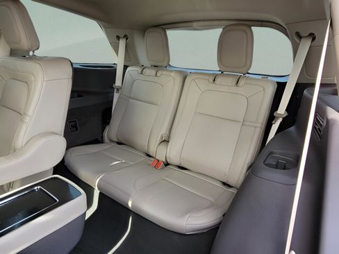 Used 2022 Lincoln Aviator Grand Touring w/ Equipment Group 301A image 16