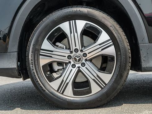 Used 2024 Mercedes-Benz EQB 350 4MATIC SUV image 17
