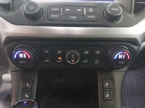 Used 2019 GMC Acadia SLT image 23