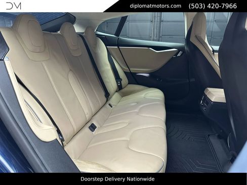 Used 2013 Tesla Model S Performance image 21