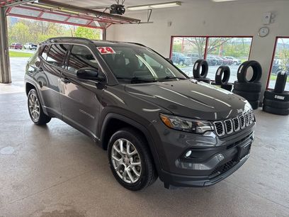 Used 2024 Jeep Compass Latitude