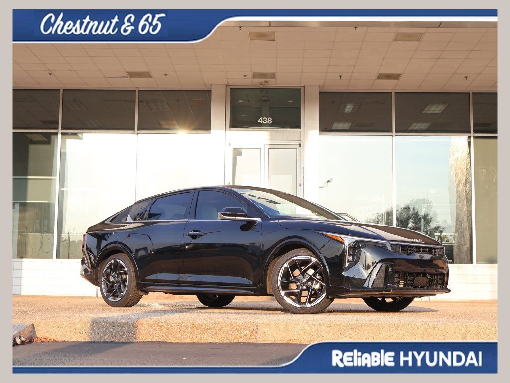 Used 2026 Kia K4 GT-Line FWD image 1
