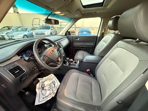 Used 2019 Ford Flex SEL w/ Equipment Group 202A FWD image 17