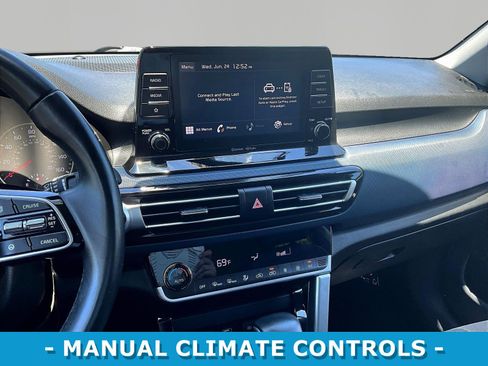 Used 2023 Kia Seltos S FWD image 9