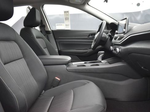 Used 2025 Nissan Altima 2.5 S image 21