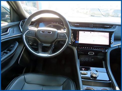New 2026 Jeep Grand Cherokee Limited AWD/4WD image 11