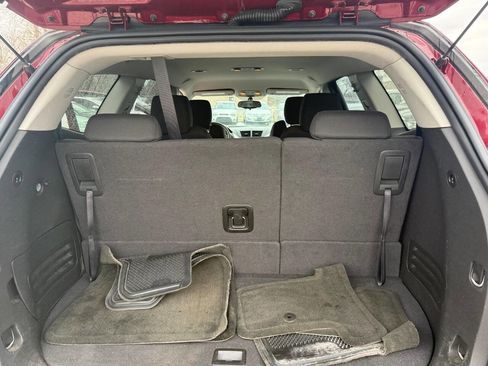 Used 2011 Chevrolet Traverse LT w/ Personal Connectivity Package image 14