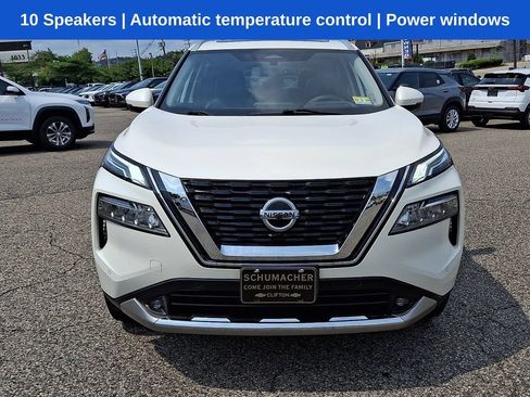 Used 2021 Nissan Rogue Platinum AWD/4WD image 2