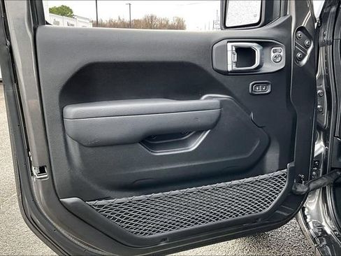 New 2026 Jeep Gladiator Sport AWD/4WD image 14