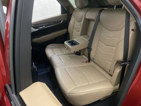 Used 2022 Cadillac XT5 Sportv w/ Platinum Package AWD/4WD image 20