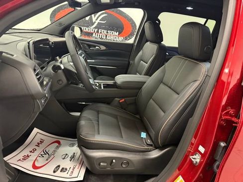 New 2026 Chevrolet Traverse High Country image 12