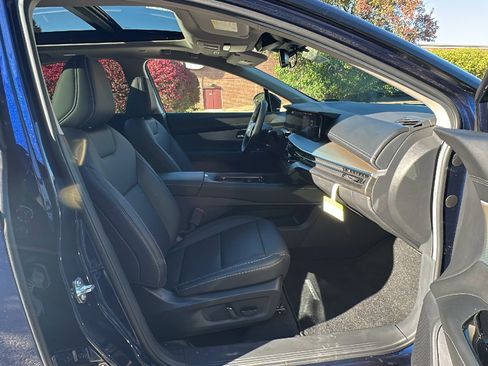 New 2025 Nissan Murano SL image 13